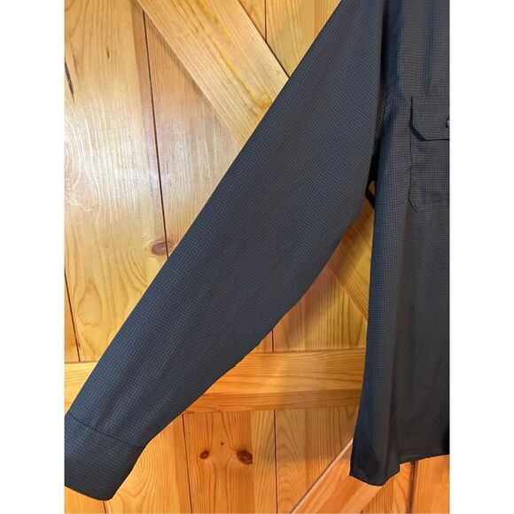 Kenneth Cole New York button up size medium slim fit grid pattern (8026) - Picture 3 of 7